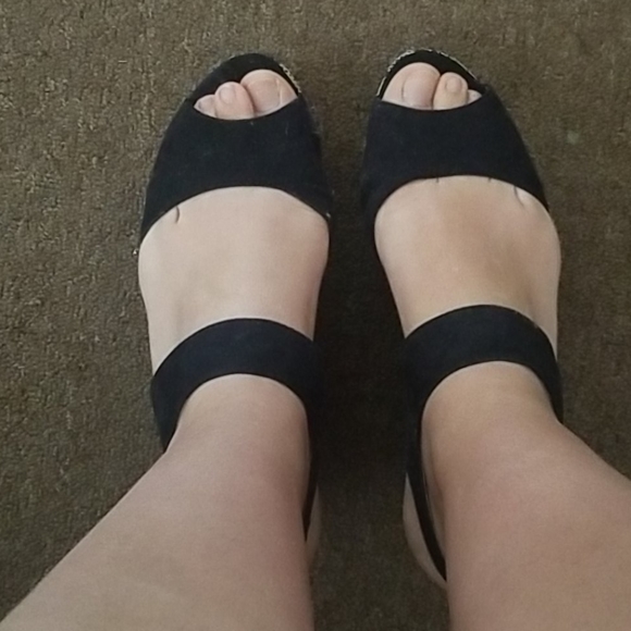 Shoes - Picture 2 of 2